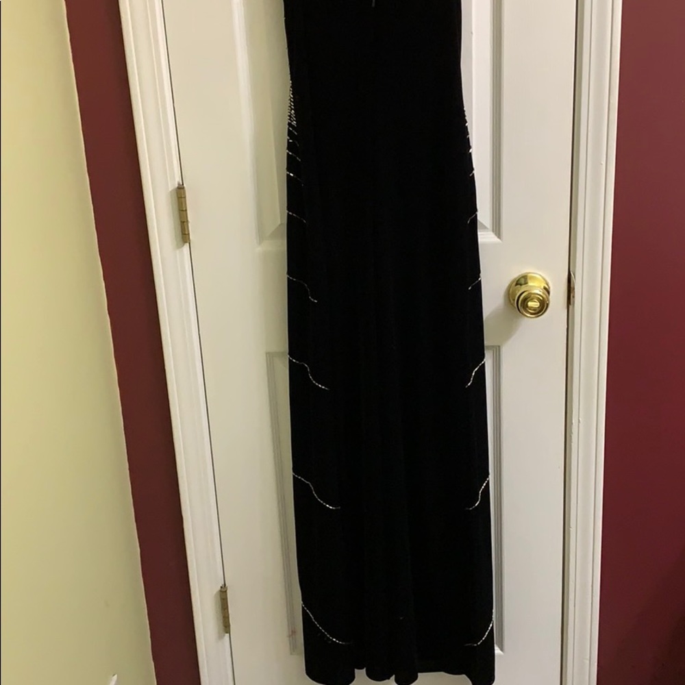Dress - Picture 4 of 5